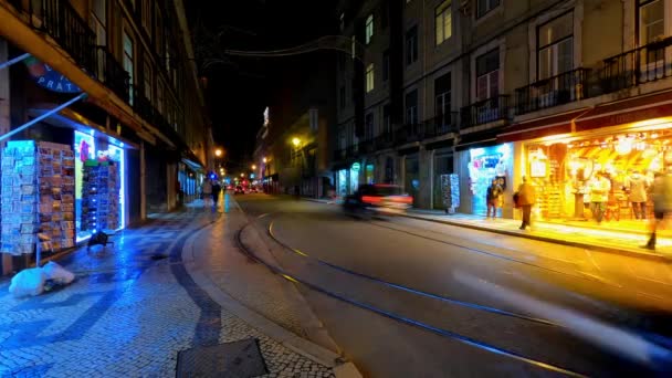 Miasto Lizbona nocą - ujęcie czasowe - Lizbona. Portugalia - 8 listopada 2019 — Wideo stockowe