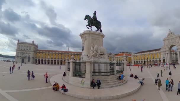 Cloudy Day Footage Augusta Gate Commerce Square Lisbon Praca Comercio — ストック動画