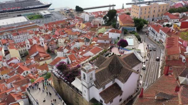 Uitzicht Vanuit Lucht Historische Wijk Alfama Lissabon Beelden Van Drone — Stockvideo