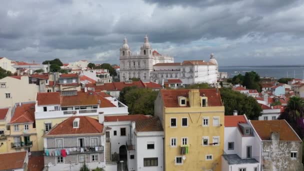 Vista Aérea Sobre Histórico Bairro Alfama Lisboa Imagens Aéreas Drones — Vídeo de Stock