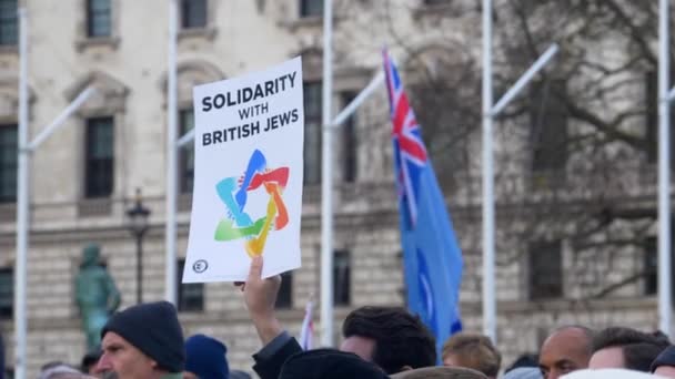 Anti racist rally of British Jews in London - LONDON, ENGLAND - DECEMBER 10, 2019 — Stock Video