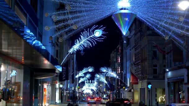 Schöne Bond Street zur Weihnachtszeit - London, England - 10. Dezember 2019 — Stockvideo