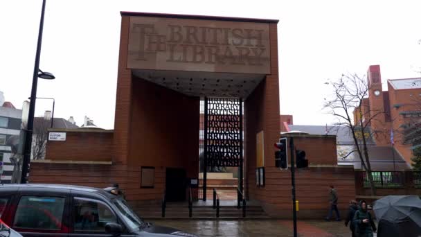 British library in London - LONDRA, INGHILTERRA - 11 DICEMBRE 2019 — Video Stock