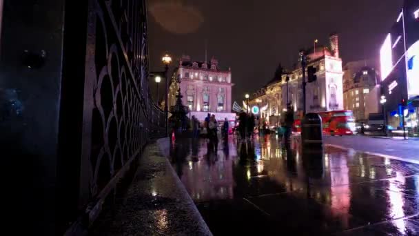 Yağmurlu bir günde Londra - renkli zaman aşımı - Londra, İngiltere - 10 Aralık 2019 — Stok video