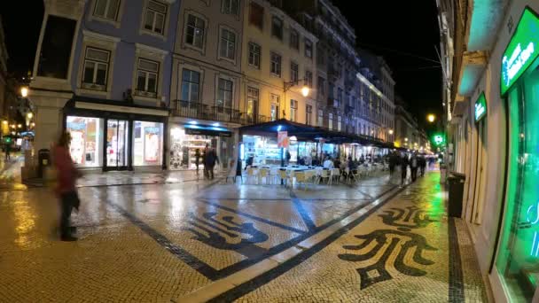Miasto Lizbona nocą - ujęcie czasowe - Miasto Lizbona, Portugalia - 5 listopada 2019 — Wideo stockowe