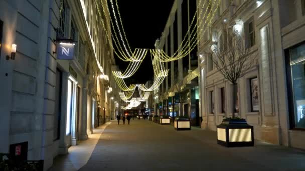 Bellissimo quartiere Soho a Londra a Natale - LONDRA, INGHILTERRA - 11 DICEMBRE 2019 — Video Stock