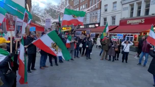 Rassemblement politique à Londres à propos de Free Iran - LONDRES, ANGLETERRE - 10 DÉCEMBRE 2019 — Video