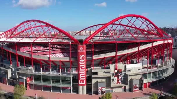 Luchtfoto van voetbalstadion Estadio da Luz in Benfica Lissabon - City Of Lisbon, Portugal - 5 november 2019 — Stockvideo