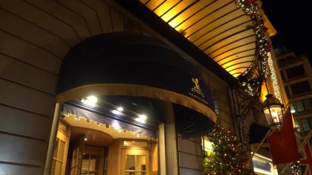 伦敦丽兹大酒店-伦敦，英国- 2019年12月11日 — 图库视频影像