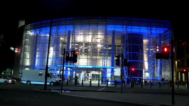 London Blackfriars Station di notte - LONDRA, INGHILTERRA - 11 DICEMBRE 2019 — Video Stock