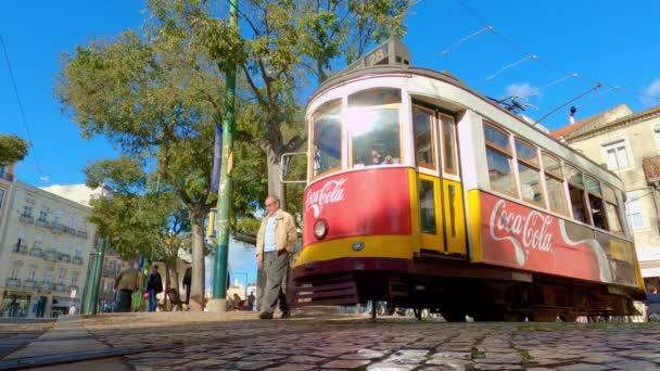 The famous historic tram cars in the city of Lisbon - CITY OF LISBON, PORTUGAL - NOVEMBER 5, 2019 — Stock Video