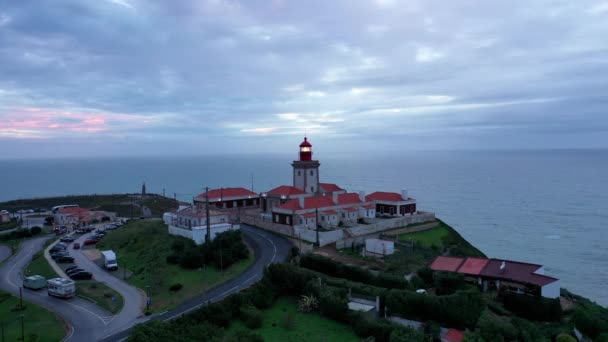 Portekiz 'deki Cape Roca feneri Cabo da Roca, hava manzaralı. — Stok video