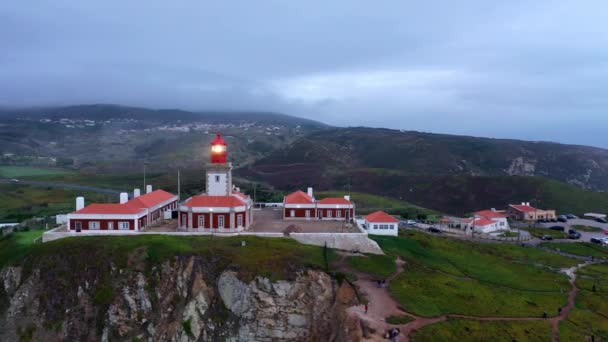 O farol do Cabo Roca em Portugal chamado Cabo da Roca - vista aérea — Vídeo de Stock