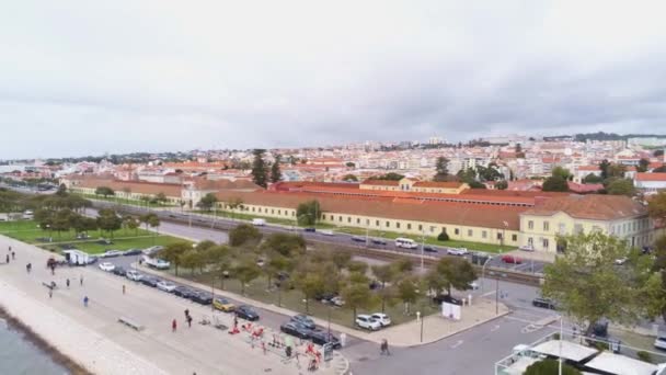Luchtfoto over Belem in Lissabon — Stockvideo