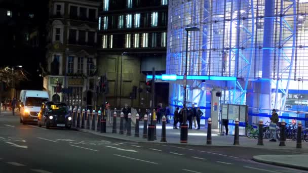 Estação Blackfriars em Londres - LONDRES, ENGLÂNDIA - DEZEMBRO 11, 2019 — Vídeo de Stock