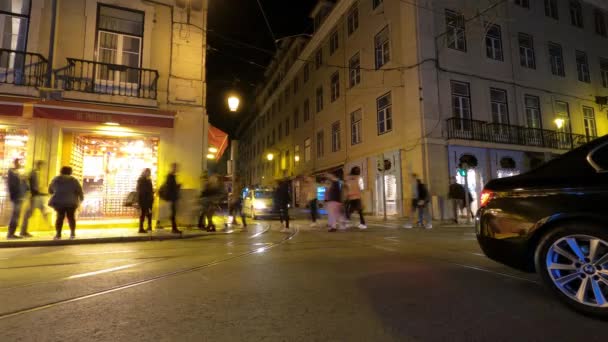 里斯本市被夜间射中-里斯本。 葡萄牙- 2019年11月8日 — 图库视频影像