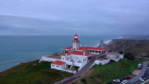 ประภาคารของ Cape Roca ในโปรตุเกสเรียกว่า Cabo da Roca - มุมมองทางอากาศ — วีดีโอสต็อก