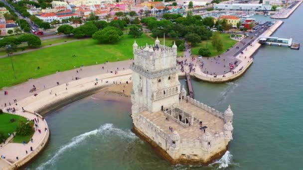Знаменитые достопримечательности Португалии - Belem Tower — стоковое видео