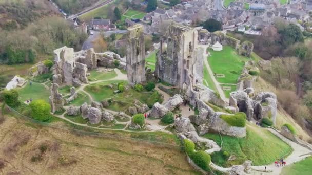 Amazing Corfe Castle England Aerial View Aerial Footage — стоковое видео