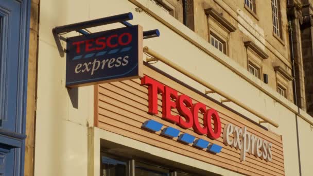Tesco Express Shop Edinburgh Ngiltere Ocak 2020 — Stok video