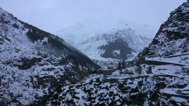 Merveilleux Paysage Hivernal Enneigé Dans Les Alpes — Video