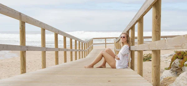 Día Relajante Una Playa Arena Océano Fotografía Viaje — Foto de Stock