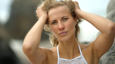 Portekiz 'in Atlantik Okyanusu kıyısındaki güzel Adraga Sahili - seyahat fotoğrafçılığı