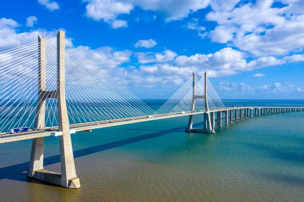 Híres Vasco Gama Híd Tejo Folyó Felett Lisszabonban Felülről Légi — Stock Fotó