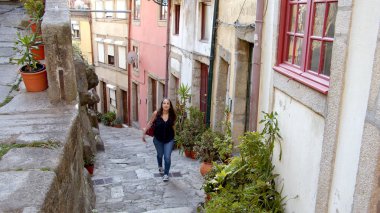 Portekiz 'in tarihi bölgesinde güzel bir şerit - seyahat fotoğrafçılığı