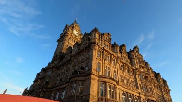 Vezetés Balmoral Hotel Mellett Edinburgh Ban Edinburgh Skócia 2020 Január — Stock videók