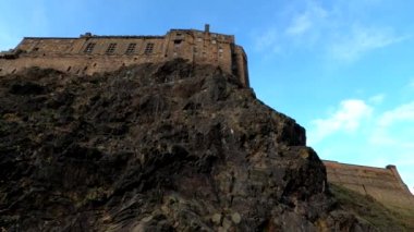 Castlehill 'deki ünlü Edinburgh Şatosu - Edinburgh, İskoçya - 11 Ocak 2020