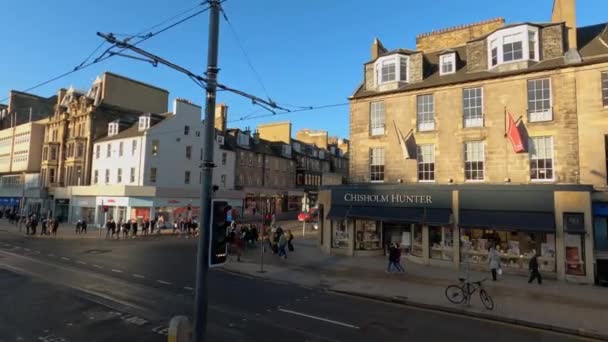 Driving Princes Street Edinburgh Edinburgh Scotland January 2020 — Stok video