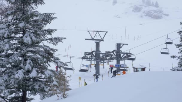 Перетягивание Каната Горнолыжном Курорте Швейцарских Альпах Энгельс Швейцария Февраль 2020 — стоковое видео