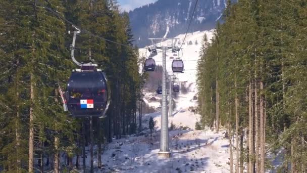 Przejazd Kolejką Linową Alpach Zimowy Dzień Engelberg Szwajcaria Lutego Rok — Wideo stockowe