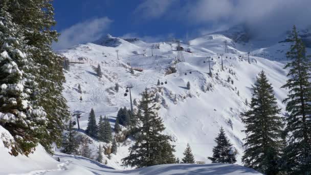 Paisagens Típicas Neve Nos Alpes Dia Ensolarado Inverno Viagens Fotografia — Vídeo de Stock