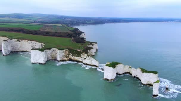 Old Harry Rocks England Air View Aerial Footage — стоковое видео