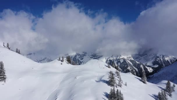Svájci Alpok Télen Repülés Csodálatos Hegyek Légi Felvétel — Stock videók