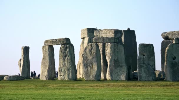 Slavný Stonehenge v Anglii - Stonehenge, Anglie - 29. prosince 2019 — Stock video