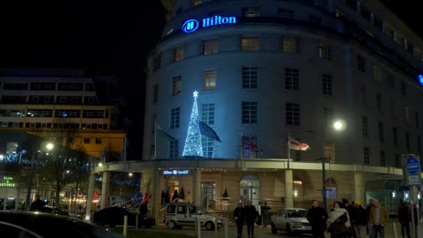 Cityscapes of Cardiff Wales at night - CARDIFF, WALES - DECEMBER 31, 2019 — Stok video