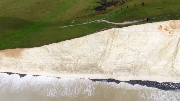 Seven Sisters White Cliffs South Coast England Aerial Footage — стоковое видео
