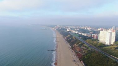 Bournemouth plajı ve İngiltere 'deki rıhtım - hava görüntüleri