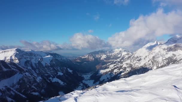 Maravilloso Paisaje Nevado Invierno Los Alpes Vista Aérea Imágenes Aéreas — Vídeos de Stock