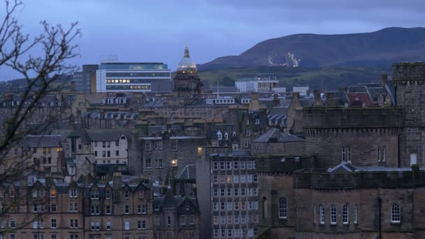 Cityscapes of Edinburgh Scotland - EDINBURGH, SCOTLAND - JANUARY 10, 2020 — Stockvideo