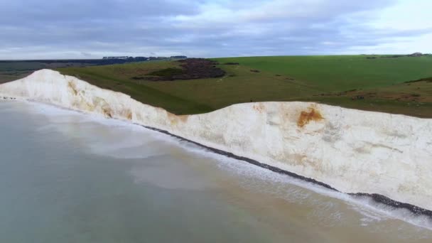 Impresionantes Acantilados Blancos Inglaterra Vista Aérea — Vídeo de stock