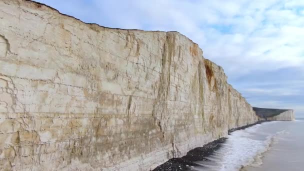 Flight White Cliffs English Coast Aerial Footage — стоковое видео