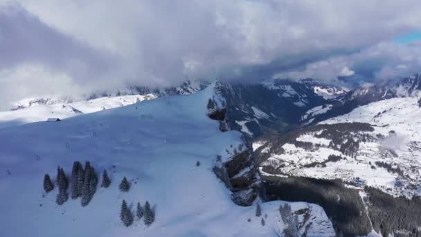 Zwitserse Alpen Winter Vlucht Prachtige Sneeuwbergen Luchtfoto — Stockvideo