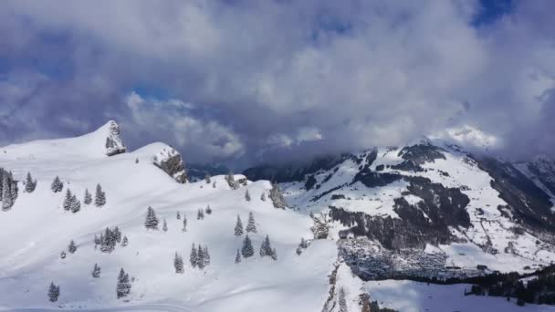 Populärt Vintersportområde Schweiz Engelberg Titlis Flygfoto — Stockvideo