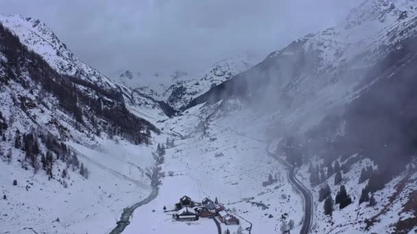 Nebel Den Schweizer Alpen Luftaufnahme Von Einer Drohne Luftaufnahmen — Stockvideo