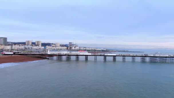 Brighton Pier England Αεροφωτογραφία Εναέρια Λήψη — Αρχείο Βίντεο