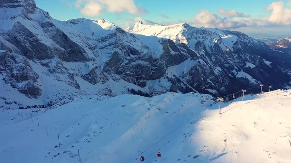 Alpes Suíços Inverno Voo Sobre Montanhas Neve Maravilhosas Fotografia Aérea — Fotografia de Stock